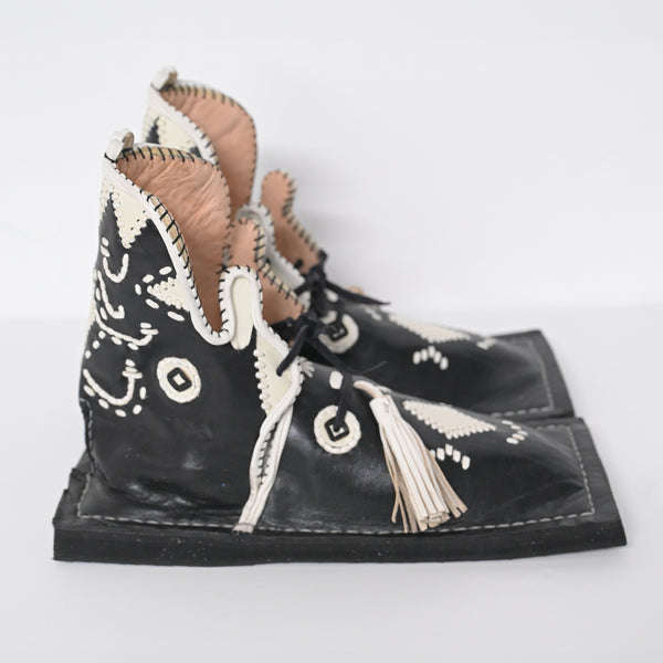 Unisex Black And White Hand-Made Traditional Moroccan Craftsmanship Leather Shoes - Variation II